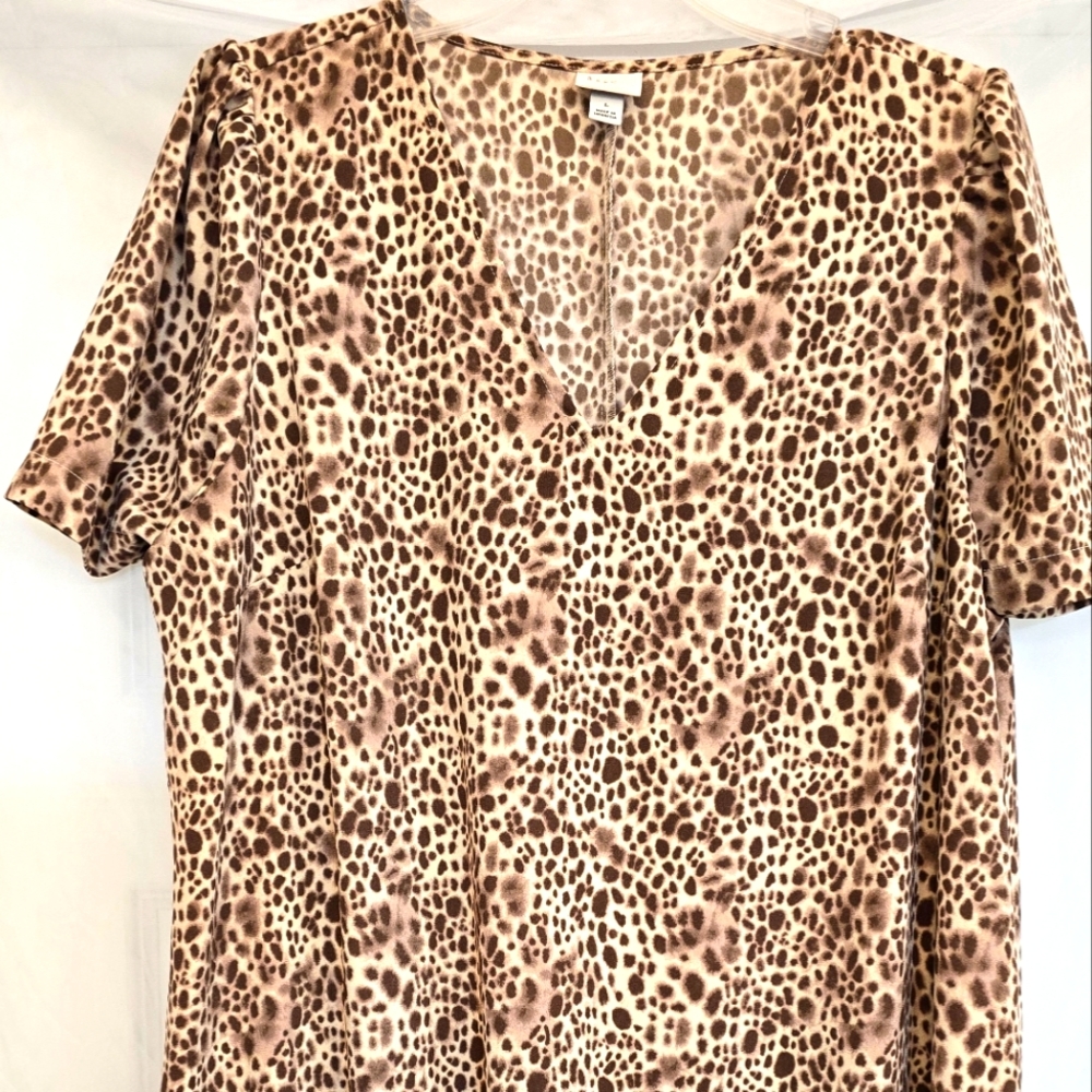 A New Day Leopord print size large.
